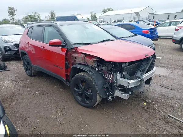 3C4NJDBB6MT603150 — 2021 Jeep Compass, Передняя часть (Front End), фото до ремонта