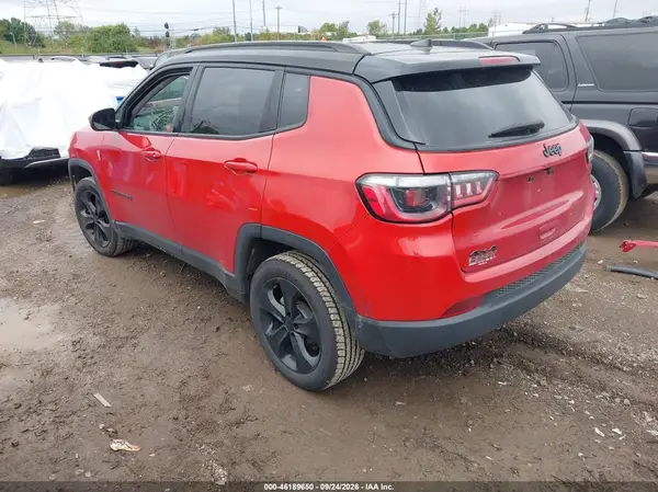 3C4NJDBB6MT603150 — 2021 Jeep Compass, фото 3 с аукциона IAAI, Передняя часть