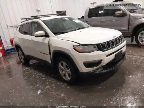 3C4NJDBB0MT575295 — 2021 Jeep Compass, წინა და უკანა ნაწილი, ფოტოები შეკეთებამდე