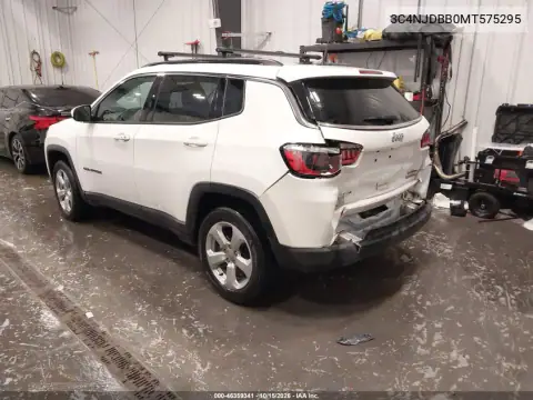 3C4NJDBB0MT575295 — 2021 Jeep Compass, zdjęcie 4 z IAAI 26.10.2026, Przód i tył