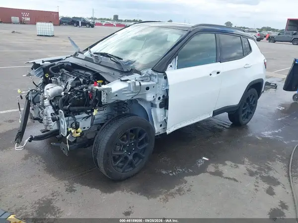 3C4NJDBB4NT171384 — 2022 Jeep Compass, photo 2 from IAAI, Front end