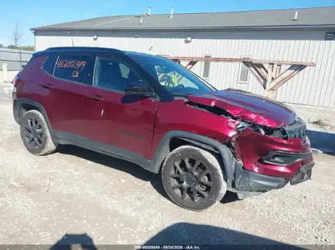 3C4NJDBB6NT214672 — 2022 Jeep Compass, Parte delantera (Front End), fotos antes de reparar
