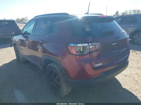 3C4NJDBB6NT214672 — 2022 Jeep Compass, фото 3 с аукциона IAAI, ПЕРЕДНЯЯ ЧАСТЬ