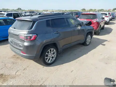 3C4NJDFNXPT504758 — 2023 Jeep Compass, zdjęcie 4 z IAAI, Przód