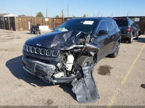 3C4NJDCN8PT565692 — 2023 Jeep Compass, zdjęcie 2 z IAAI, Przód