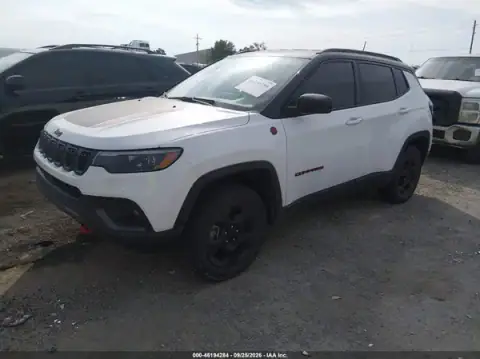 3C4NJDDN7RT594201 — 2024 Jeep Compass, foto 2 de IAAI, Trasera derecha
