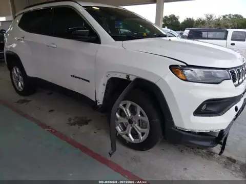 3C4NJDBN9ST609046 — 2025 Jeep Compass, ПЕРЕДНЯЯ ЧАСТЬ (Front End), фото до ремонта