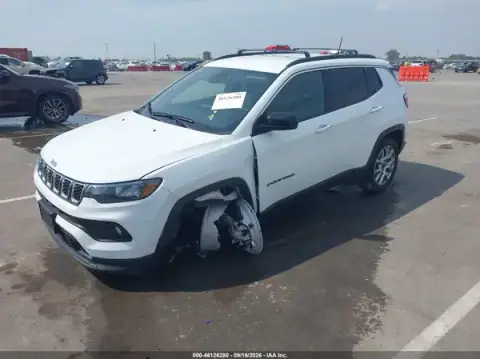 3C4NJDBNXST515466 — 2025 Jeep Compass, фото 2 з IAAI, Лівий бік