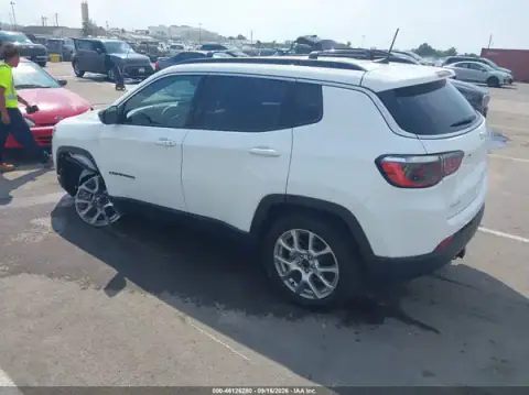 3C4NJDBNXST515466 — 2025 Jeep Compass, фото 3 з IAAI, Лівий бік