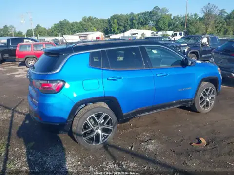 3C4NJDCN4ST614122 — 2025 Jeep Compass, photo 4 from IAAI 25.09.2026, Mechanical damage