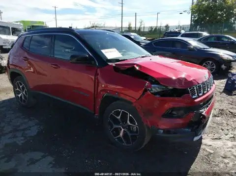3C4NJDCN7ST517108 — 2025 Jeep Compass, Передняя и задняя части (Front & Rear), фото до ремонта