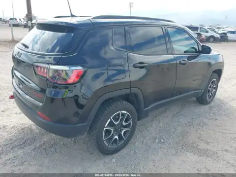 3C4NJDDN3ST571004 — 2025 Jeep Compass, фото 4 с аукциона IAAI, левый бок