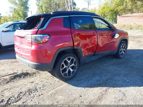 3C4NJDCN2ST553336 — 2025 Jeep Compass, foto 4 de IAAI, Daños en todo el vehículo