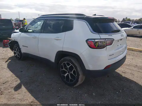 3C4NJDCN5ST509850 — 2025 Jeep Compass, ფოტო 3, IAAI, წინა ნაწილი