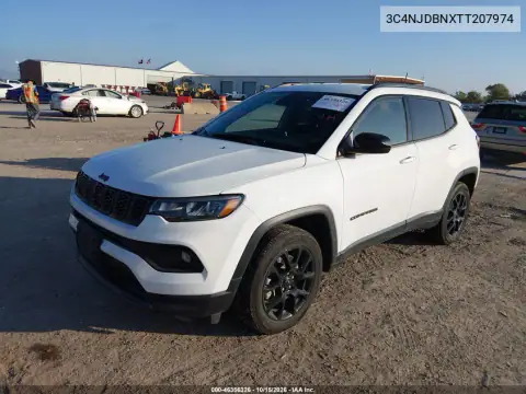 3C4NJDBNXTT207974 — 2026 Jeep Compass, zdjęcie 3 z IAAI, Tył