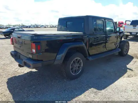 1C6HJTFGXML587454 — 2021 Jeep Gladiator, photo 4 from IAAI, Front end
