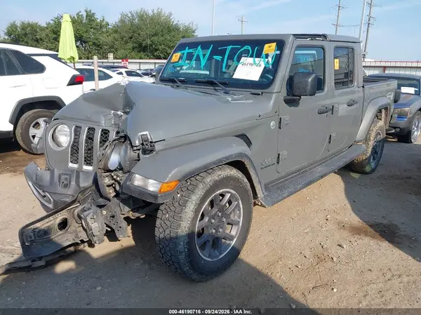 1C6HJTFG2ML507788 — 2021 Jeep Gladiator, photo 2 from IAAI, Biohazard / chemical