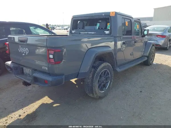 1C6HJTFG2ML507788 — 2021 Jeep Gladiator, photo 4 from IAAI, Biohazard / chemical