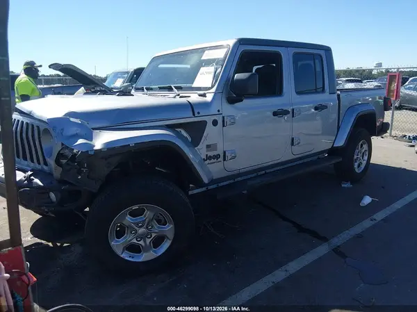 1C6HJTAG3ML558112 — 2021 Jeep Gladiator, photo 2 from IAAI 06.10.2026, Front end