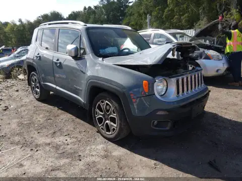 ZACCJBDB8HPF73025 — 2017 Jeep Renegade, Prawy przód (Right Front), zdjęć przed naprawą