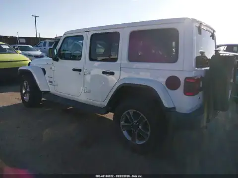 1C4HJXEG4LW192930 — 2020 Jeep Wrangler, photo 3 from IAAI, Front end