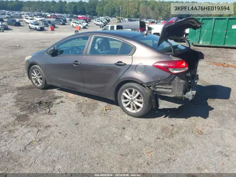 3KPFL4A76HE019594 — 2017 Kia Forte, фото 4 з IAAI, Задня частина