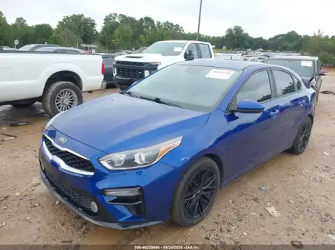 3KPF24AD2LE170563 — 2020 Kia Forte, фото 2 с аукциона IAAI, левый бок