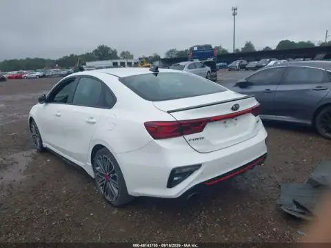3KPF44AC7ME282441 — 2021 Kia Forte, zdjęcie 3 z IAAI, Przód