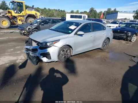 3KPF24AD0ME310448 — 2021 Kia Forte, ფოტო 2, IAAI, წინა ნაწილი