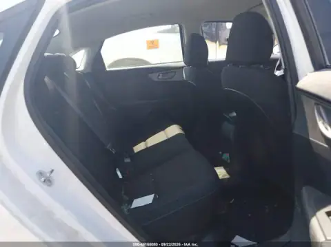 3KPF24AD6ME330087 — 2021 Kia Forte, photo 8 from IAAI, Left and right sides