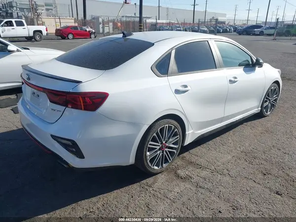 3KPF44AC4ME399751 — 2021 Kia Forte, photo 4 from IAAI, Front end
