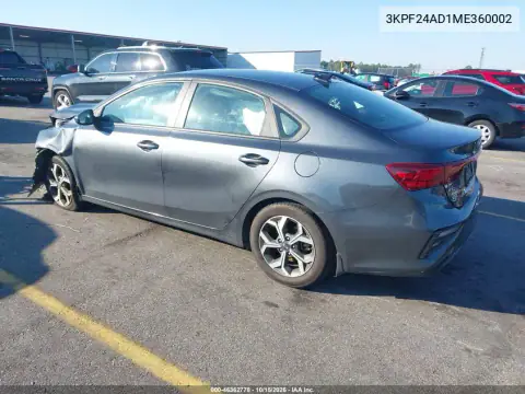3KPF24AD1ME360002 — 2021 Kia Forte, photo 4 from IAAI, Front end