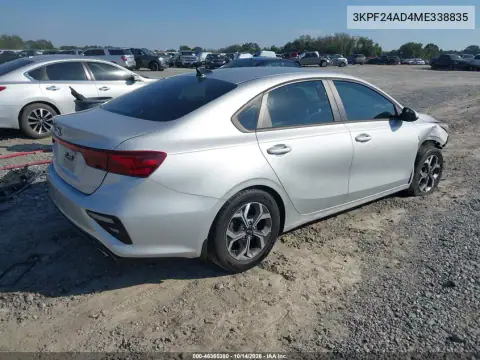 3KPF24AD4ME338835 — 2021 Kia Forte, foto 4 de IAAI, Parte delantera
