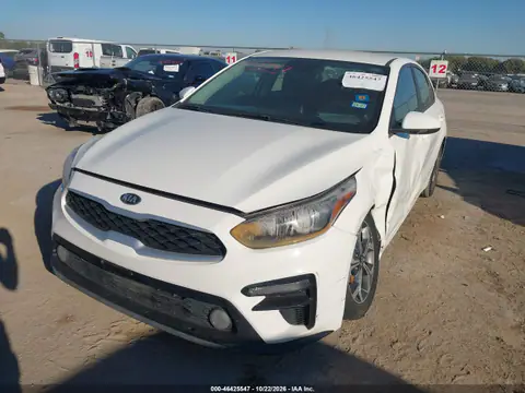 3KPF24AD3ME312520 — 2021 Kia Forte, zdjęcie 3 z IAAI, Lewy bok