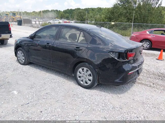 3KPA24AD5ME397368 — 2021 Kia RIO S, zdjęcie 3 z IAAI 28.09.2026, Prawy bok