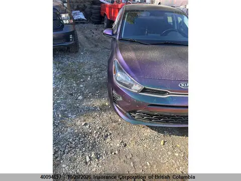 3KPA25AD6ME405872 — 2021 Kia Rio, Parte delantera (Front), fotos antes de reparar