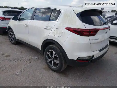 KNDPM3ACXM7916744 — 2021 Kia Sportage, photo 4 from IAAI 28.10.2026, Normal wear