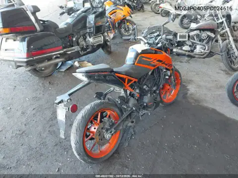 MD2JPC405PC024616 — 2023 KTM Duke, zdjęcie 5 z IAAI, Tył