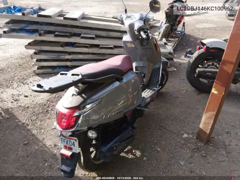 LC2DBJ146KC100962 — 2019 Kymco, фото 4 с аукциона IAAI, Повреждения со всех сторон