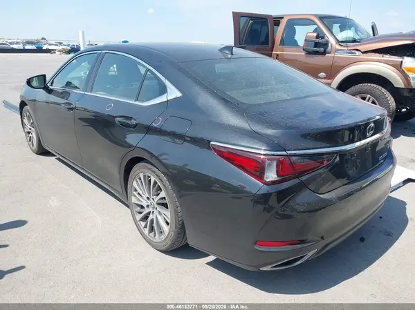 58ADZ1B19MU082428 — 2021 Lexus ES, фото 3 с аукциона IAAI, Передняя часть