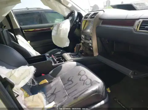 JTJJM7FX3J5183000 — 2018 Lexus GX, photo 5 from IAAI, Front end