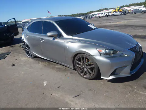 JTHBF1D23F5054508 — 2015 Lexus IS, Передняя и задняя части, фото до ремонта
