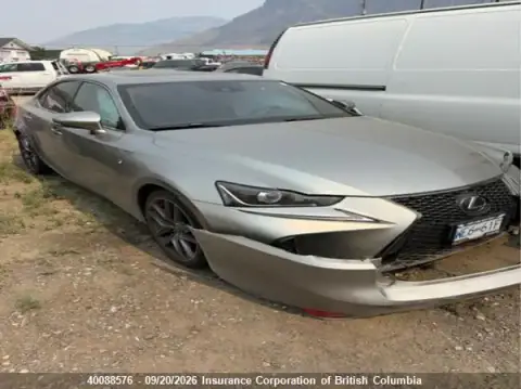 JTHCE1D29H5013908 — 2017 Lexus IS, Tył (Rear), zdjęć przed naprawą