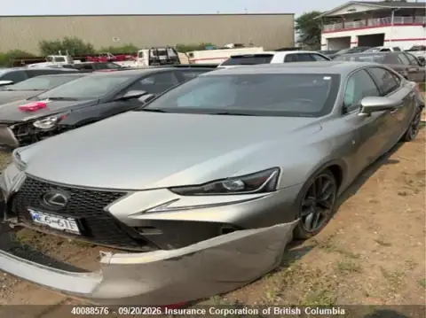 JTHCE1D29H5013908 — 2017 Lexus IS, zdjęcie 2 z IAAI 23.09.2026, Tył