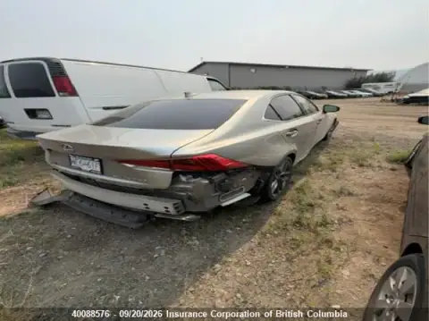 JTHCE1D29H5013908 — 2017 Lexus IS, zdjęcie 4 z IAAI 23.09.2026, Tył