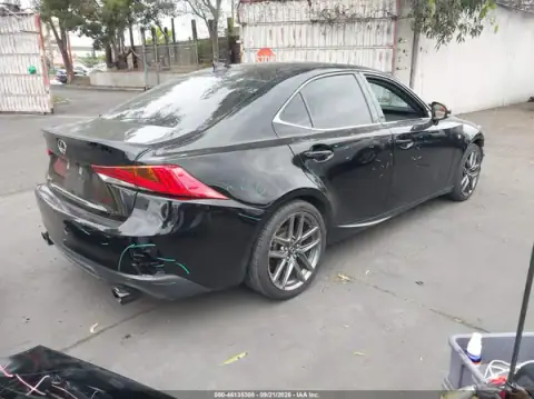 JTHBA1D24H5044796 — 2017 Lexus IS, фото 4 с аукциона IAAI, левый бок