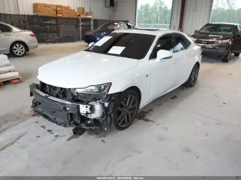 JTHBA1D24J5066917 — 2018 Lexus IS, фото 2 з IAAI 19.10.2026, Передня частина