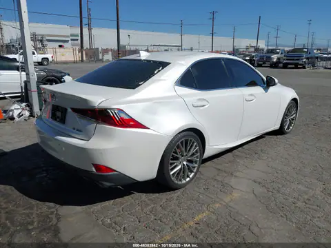 JTHBA1D29J5073734 — 2018 Lexus IS, фото 5 с аукциона IAAI 03.11.2026, ПОВРЕЖДЕНИЯ СО ВСЕХ СТОРОН