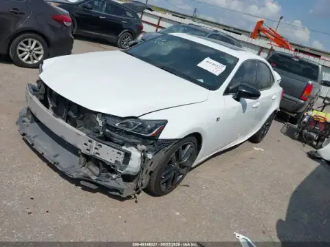 JTHBA1D27K5095961 — 2019 Lexus IS, photo 2 from IAAI, Front and rear