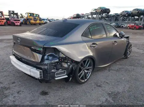 JTHGZ1B27L5036007 — 2020 Lexus IS, photo 4 from IAAI 23.10.2026, Right front
